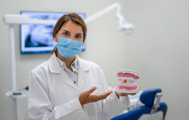 Best Emergency Cosmetic Dentistry (e.g., broken veneers) in Carrizo Hill, TX
